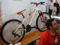 tail_03.jpg (41109 Byte)